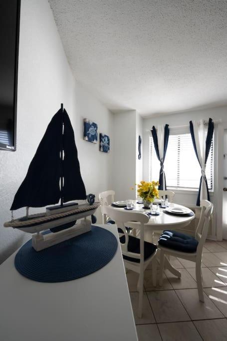 Royal Retreat-Amazing View-King Bed-1 Bedroom-Full Kitchen-Free Parking-Self Check-In Myrtle Beach Eksteriør bilde