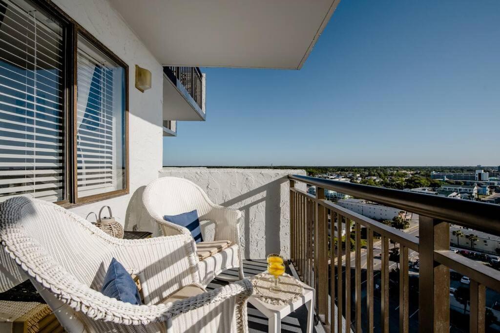 Royal Retreat-Amazing View-King Bed-1 Bedroom-Full Kitchen-Free Parking-Self Check-In Myrtle Beach Eksteriør bilde